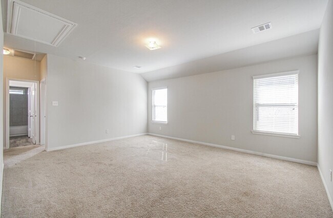Building Photo - 3514 Vivaldi Dr