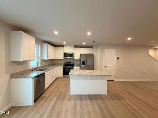 Building Photo - 6618 Gibraltar Rock Dr