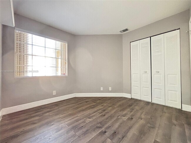 Building Photo - 1597 Springside Dr