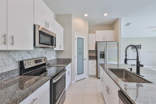 Building Photo - 15411 Miller Creek Dr