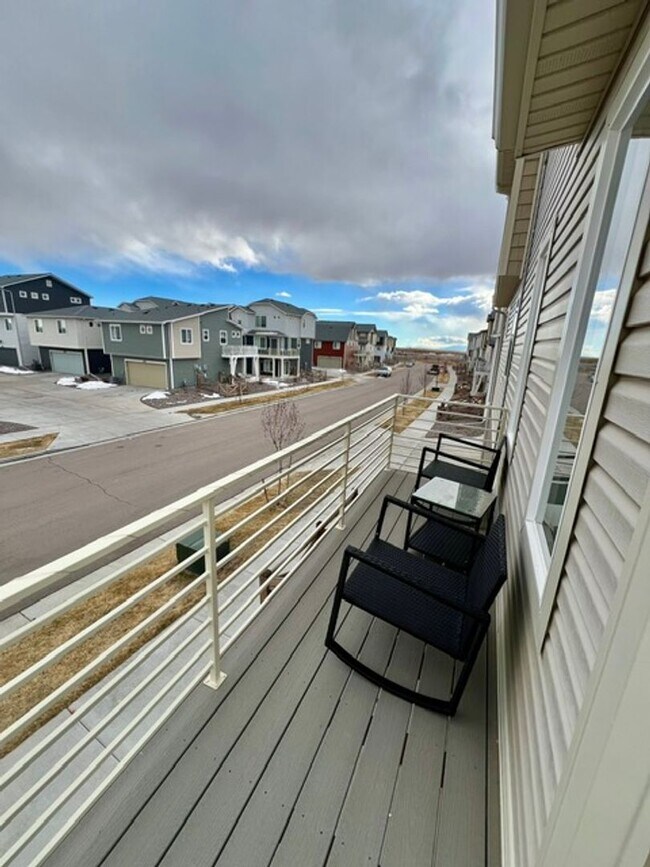 Building Photo - Gorgeous modern carriage style home available in Banning Lewis Ranch!