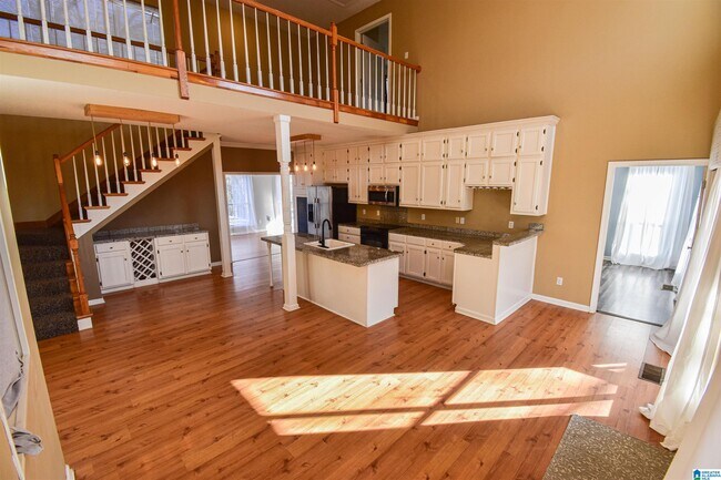 Building Photo - 13593 Riverbend Rd