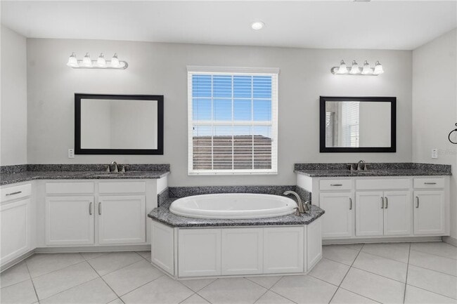 Building Photo - 30271 Southernwood Ct
