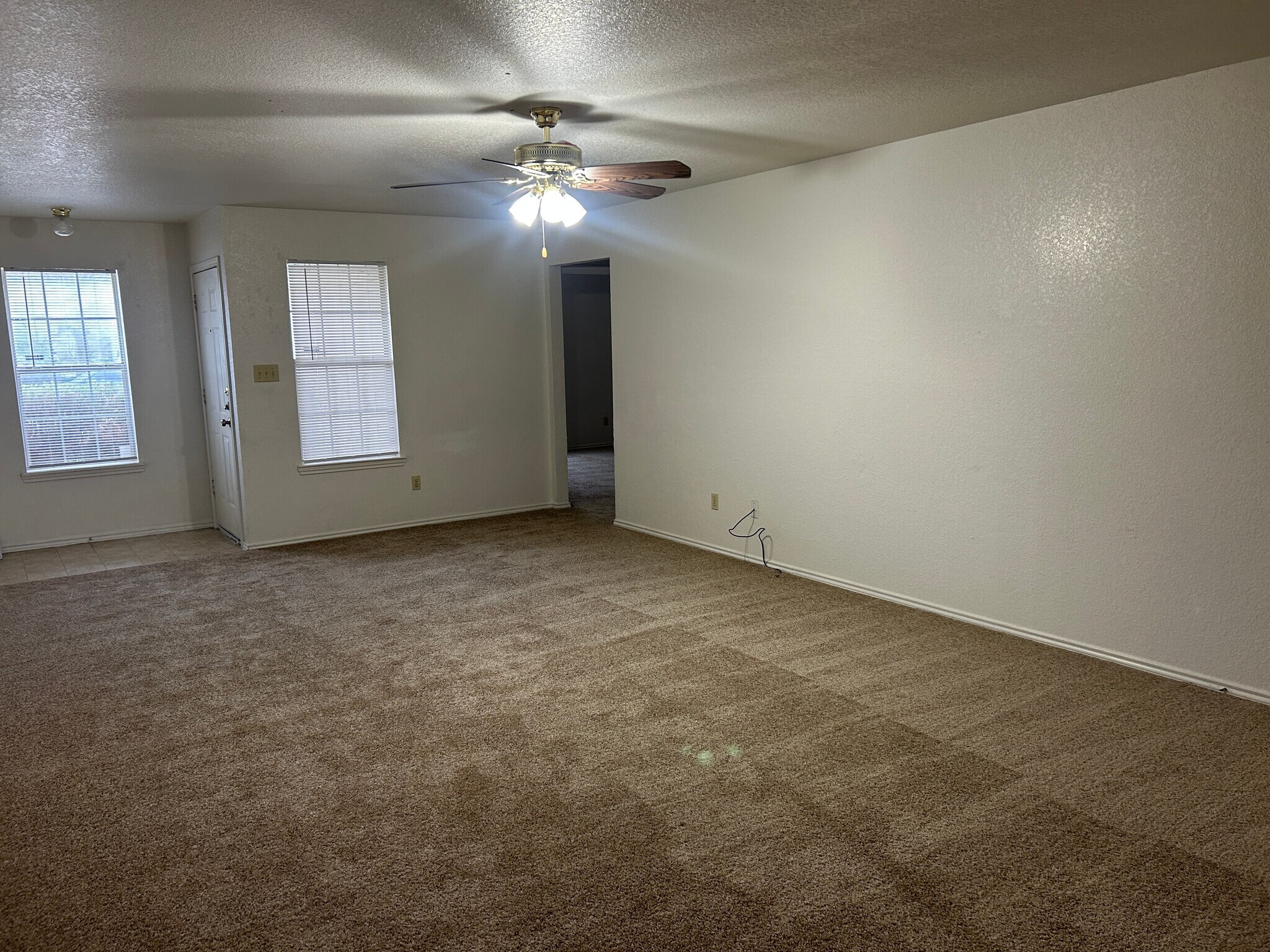 Building Photo - 2707 Mason Dr