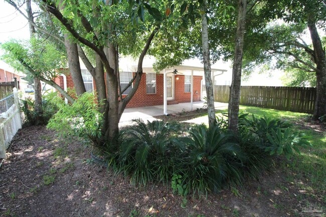 Building Photo - 1261 Greystone Ln