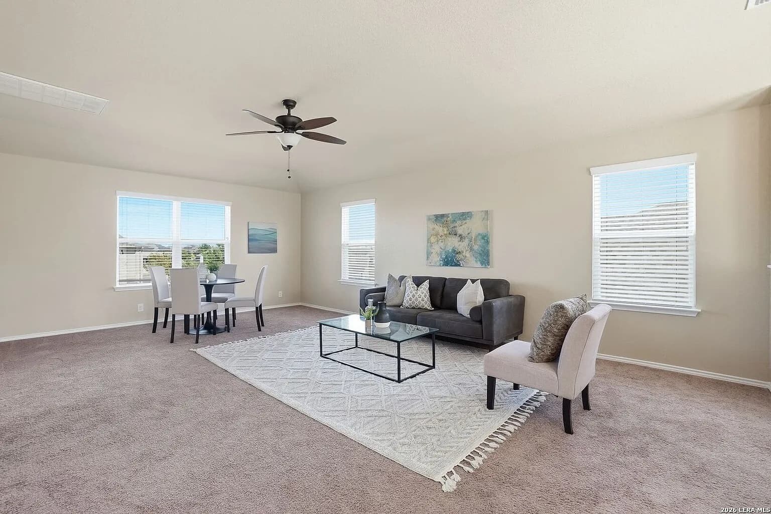 Building Photo - 8826 Palmetto Fls