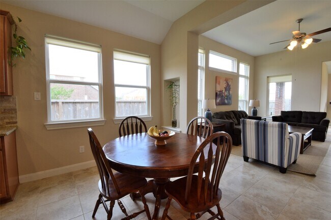 Building Photo - 24610 Windmill Canyon Ln