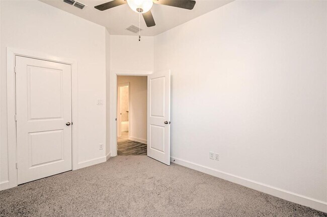 Building Photo - 9426 Mont Ellie Ln