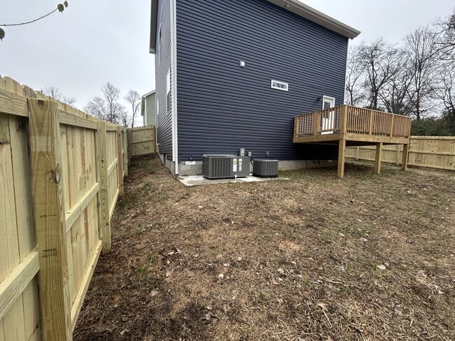 Building Photo - 1217 Dodd St