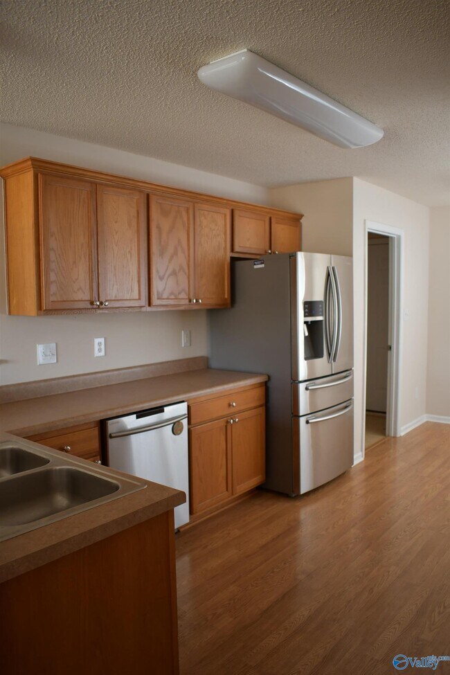 Building Photo - 117 Millside Ln NW