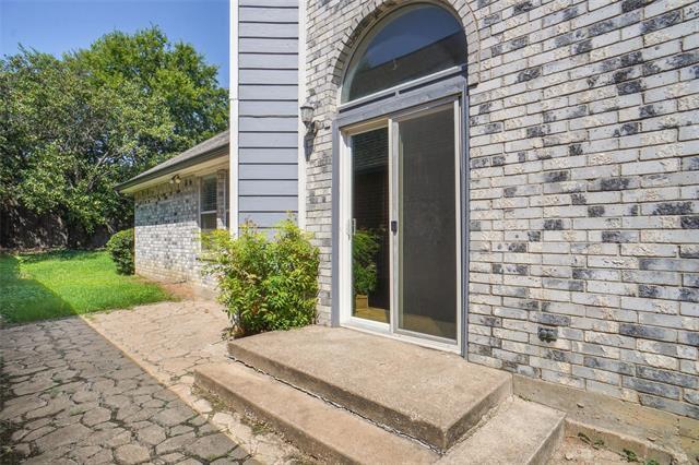 Building Photo - 6841 Driffield Cir W