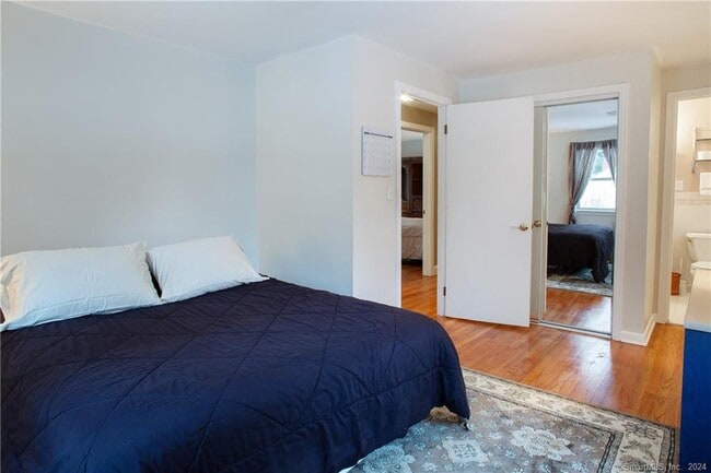 Building Photo - 44 Alder Rd