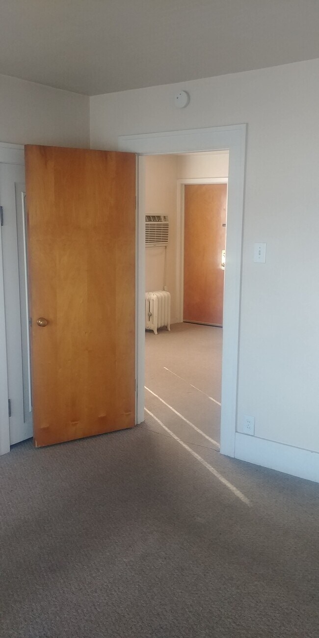 Building Photo - 12027 Moran St