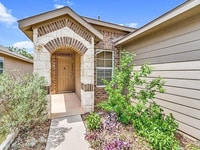 Building Photo - Room in House on Tilmon Ln