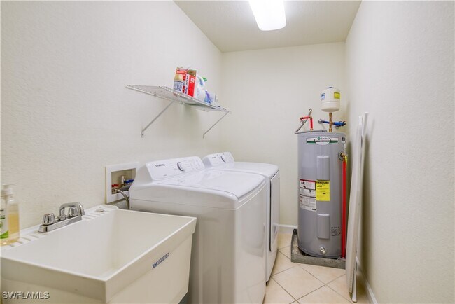 Building Photo - 8509 Via Garibaldi Cir