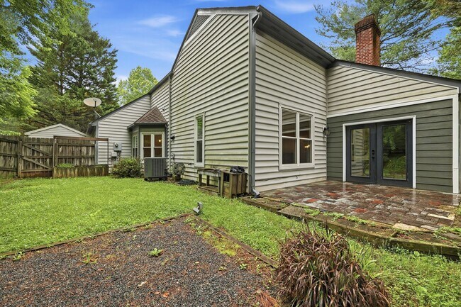Building Photo - 1634 Brightfield Pl