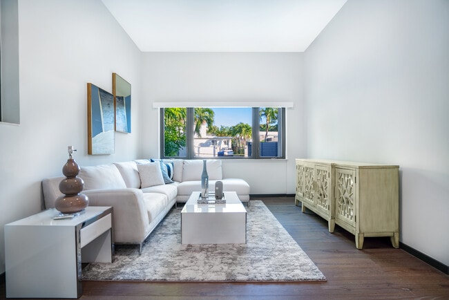 Floorplan - Luxury Listings