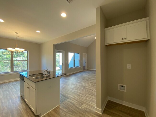 Building Photo - Home for Rent in Brookwood, AL! COMING SOO...