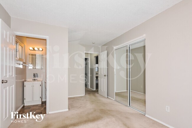Building Photo - 14389 Wild Fox Ct