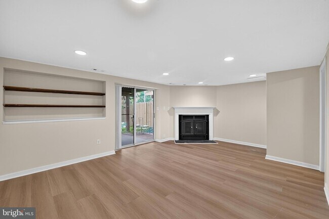 Building Photo - 55 Oak Crest Ct