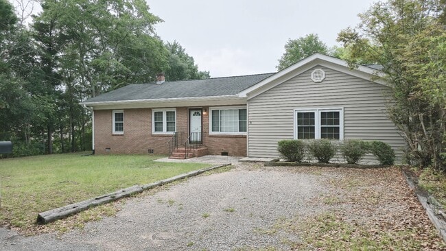 Primary Photo - 43 Corley Ave