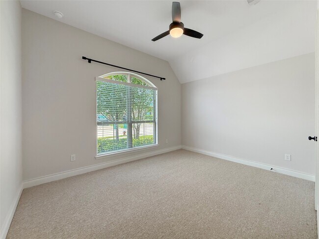 Building Photo - 28173 Knight Peak Dr
