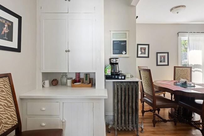 Building Photo - 2713 Garfield Ave