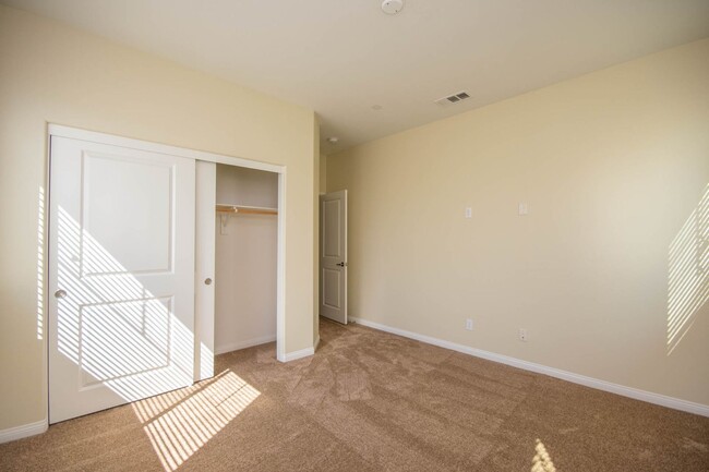 Building Photo - 3BD Home in the Belmount Community of San ...