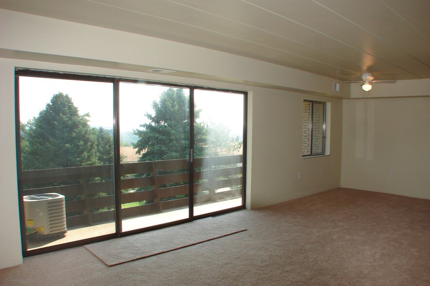 Mt. Vernon Apartments 2300 Surrey Ln McKeesport PA 15135 Apartment