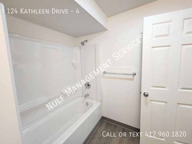 Building Photo - 124 Kathleen Dr