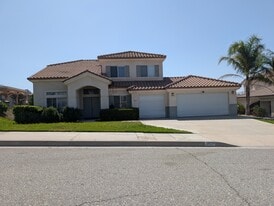 Building Photo - 6815 N Escena St