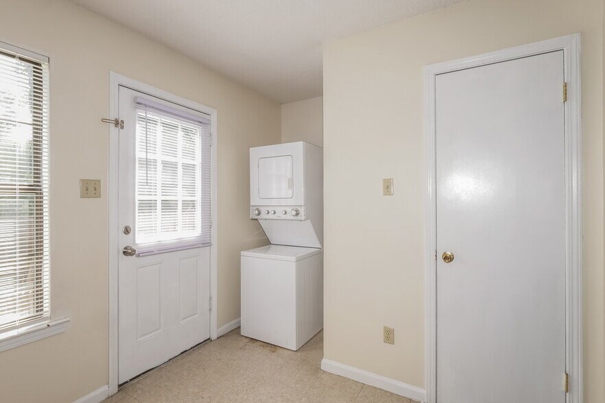 Building Photo - 7778 Biloxi Cove