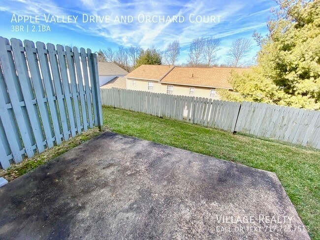 Building Photo - 110 Orchard Ct