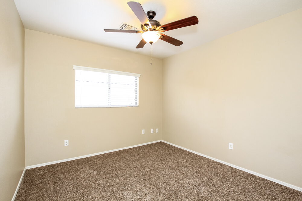 Building Photo - 15830 W Gelding Dr