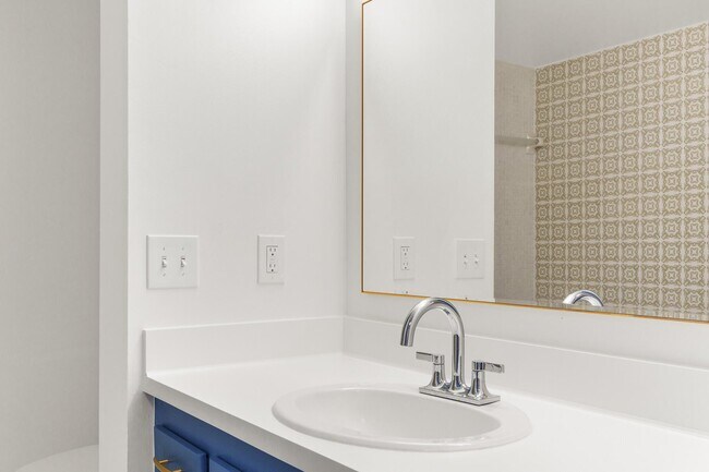 Building Photo - 950 Ponce De Leon Rd