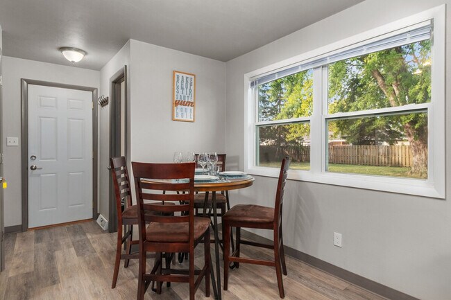 Building Photo - 1800 E Northland Ave