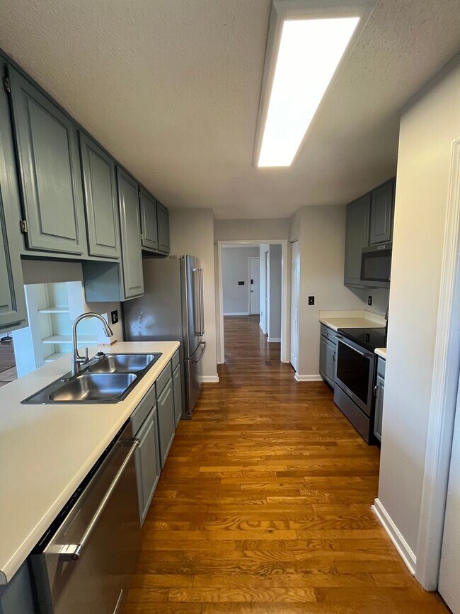 Building Photo - Beautiful 3 Bedroom house in Fishersville ...
