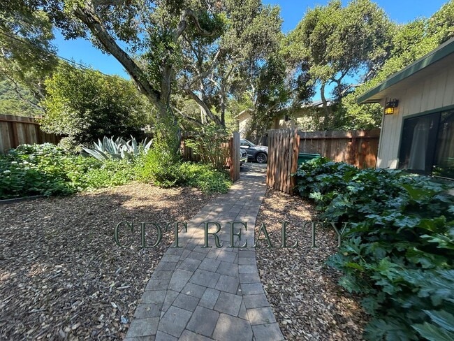 Building Photo - 3BR/ 2BA CARMEL VALLEY RETREAT