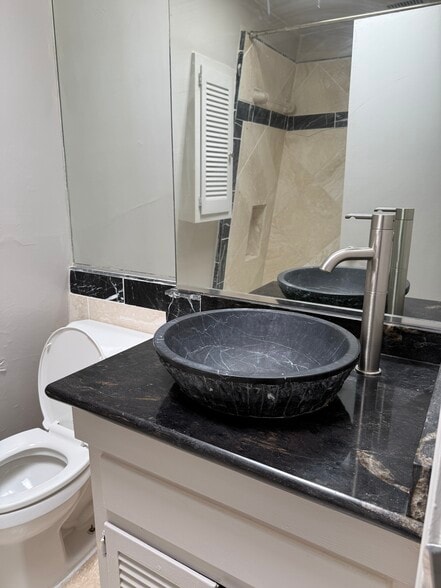 Building Photo - 2704 San Pedro St