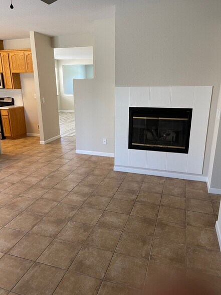 Building Photo - 5419 Benttree Way