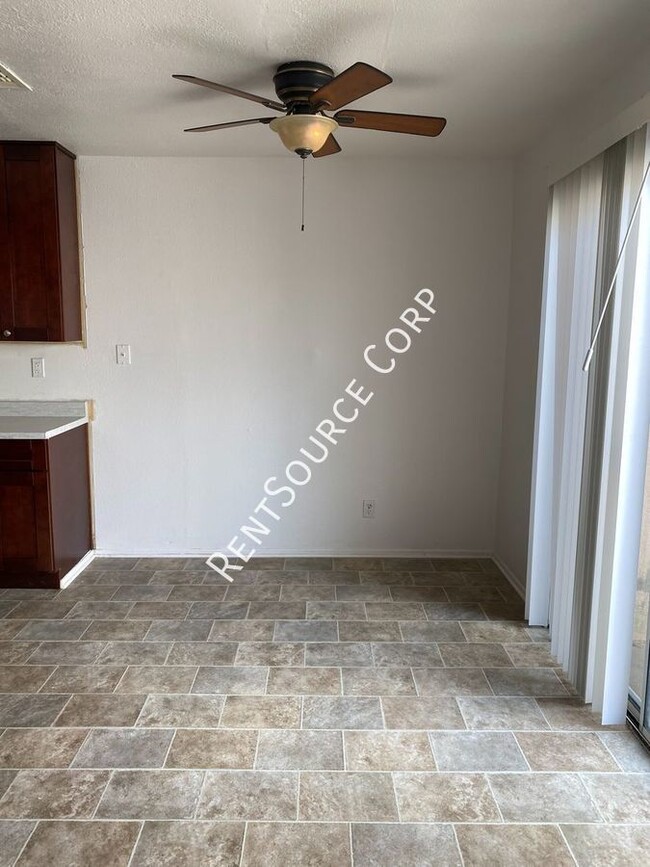 Building Photo - 1 Bedroom 1 Bathroom in Palmdale