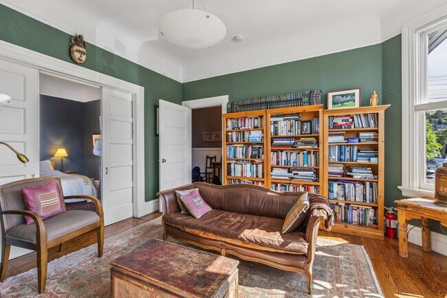 Building Photo - 2985 Harrison St