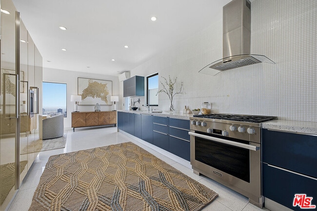 Building Photo - 6390 Quebec Dr