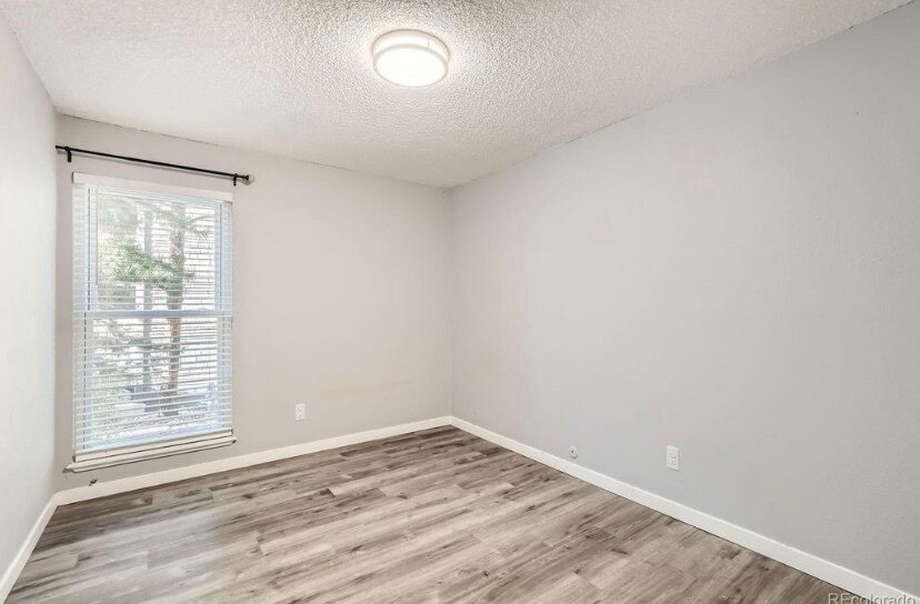 Building Photo - 9757 E Peakview Ave