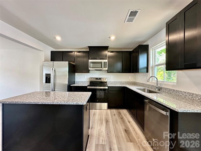 Building Photo - 8038 Sinnet Pl