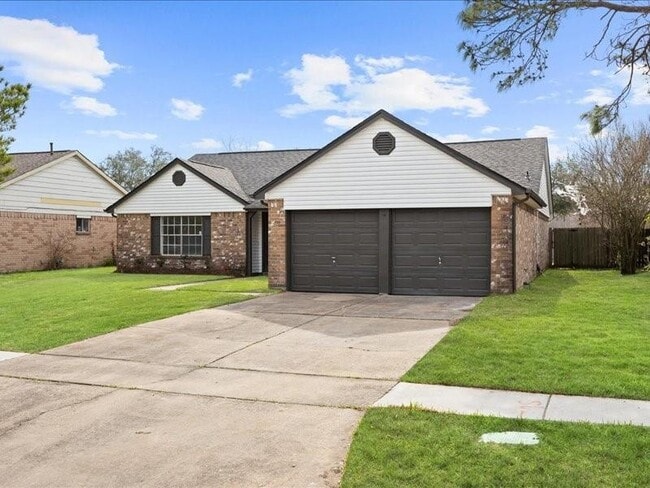 Building Photo - 2314 Edgedale Dr