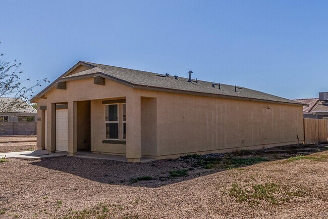 Building Photo - 14514 S Vera Cruz Rd