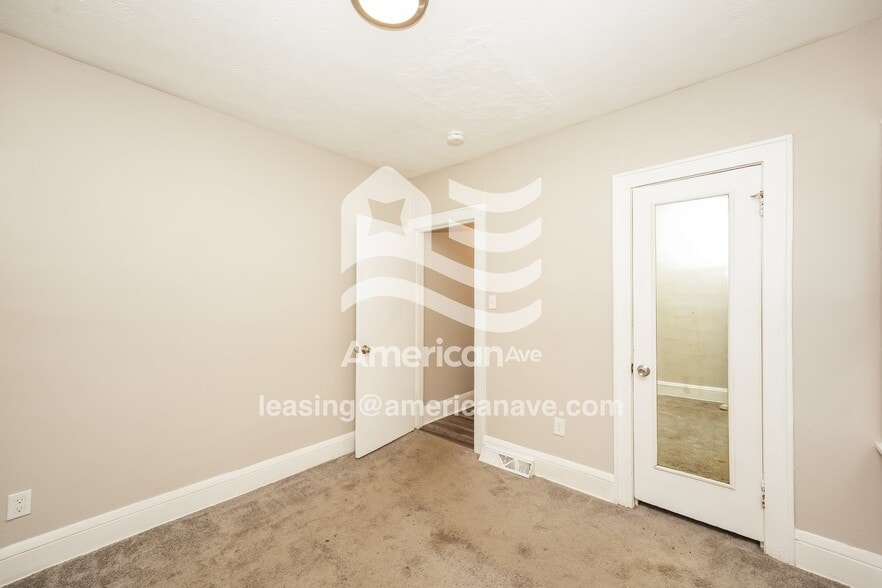 Building Photo - 814 Dover Ave