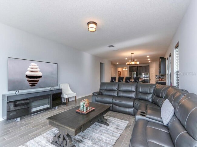 Building Photo - 4136 Cypress Glades Ln