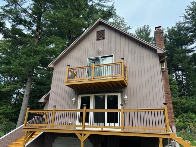 Primary Photo - 12 Circle Dr